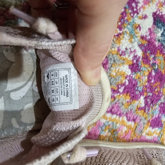 Toddler Slip On Sneaker Roxy Bayshore Pink Size 6 Sparkly - Picture 6 of 6
